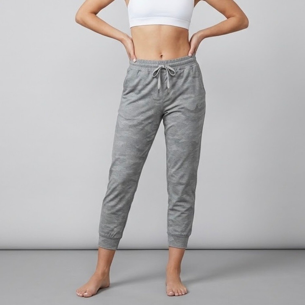 Vuori Women's Performance Jogger DreamKnit Gray Camo Size Small